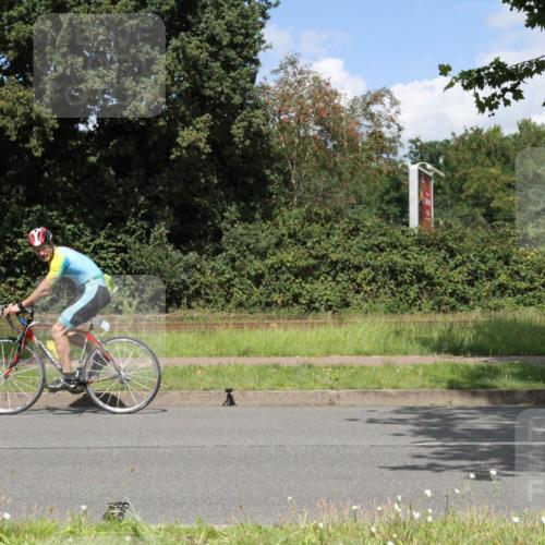10.08.2025 - GEWOBA Citytriathlon Bremen Yannick Fuchs http://msf.ph/oto/8570169 10.08.2025 14:18:50 Radfahren 30, 50, 81, 106, 116, 261, 264, 314 meine-sportfotos.de