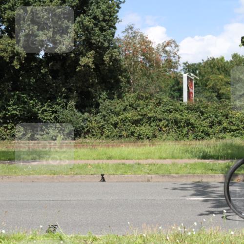 10.08.2025 - GEWOBA Citytriathlon Bremen Yannick Fuchs http://msf.ph/oto/8570193 10.08.2025 14:19:16 Radfahren 101, 124, 126, 139, 162, 201, 227, 239, 254 meine-sportfotos.de