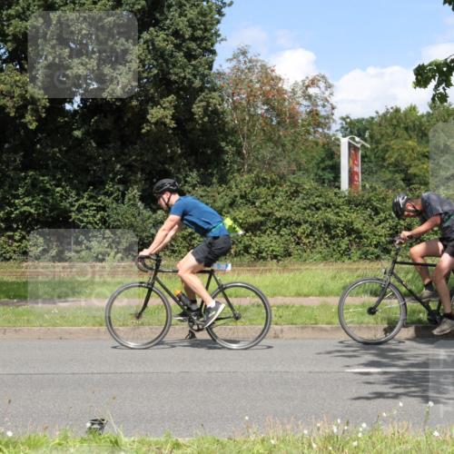10.08.2025 - GEWOBA Citytriathlon Bremen Yannick Fuchs http://msf.ph/oto/8570206 10.08.2025 14:19:24 Radfahren 84, 124, 126, 162, 201, 227, 239, 254 meine-sportfotos.de