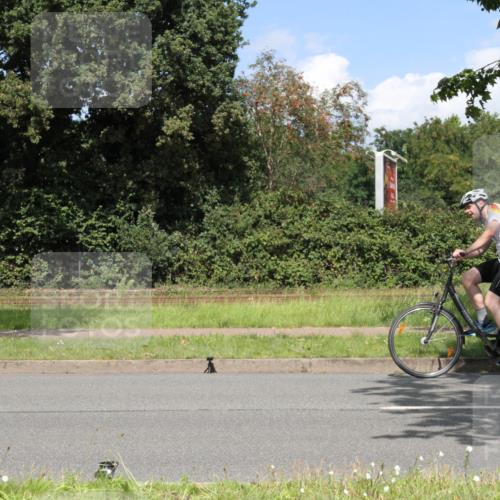 10.08.2025 - GEWOBA Citytriathlon Bremen Yannick Fuchs http://msf.ph/oto/8570210 10.08.2025 14:19:25 Radfahren 84, 124, 126, 162, 201, 227, 239, 254 meine-sportfotos.de