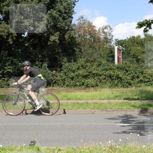10.08.2025 - GEWOBA Citytriathlon Bremen Yannick Fuchs http://msf.ph/oto/8570217 10.08.2025 14:19:28 Radfahren 84, 124, 126, 162, 201, 227, 239, 254 meine-sportfotos.de