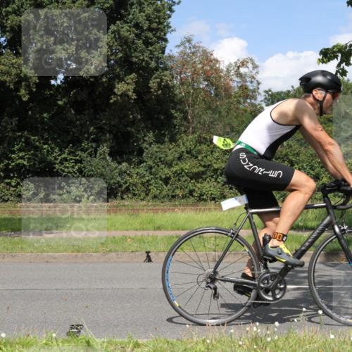 10.08.2025 - GEWOBA Citytriathlon Bremen Yannick Fuchs http://msf.ph/oto/8570218 10.08.2025 14:19:28 Radfahren 84, 124, 126, 162, 201, 227, 239, 254 meine-sportfotos.de