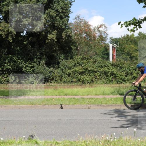 10.08.2025 - GEWOBA Citytriathlon Bremen Yannick Fuchs http://msf.ph/oto/8570229 10.08.2025 14:19:34 Radfahren 84, 124, 170, 174, 227, 239, 287 meine-sportfotos.de