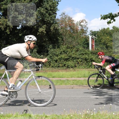 10.08.2025 - GEWOBA Citytriathlon Bremen Yannick Fuchs http://msf.ph/oto/8570232 10.08.2025 14:19:37 Radfahren 59, 84, 170, 174, 227, 287 meine-sportfotos.de