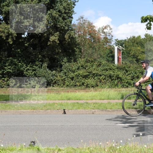 10.08.2025 - GEWOBA Citytriathlon Bremen Yannick Fuchs http://msf.ph/oto/8570238 10.08.2025 14:19:43 Radfahren 59, 84, 170, 174, 287 meine-sportfotos.de