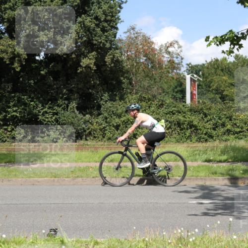 10.08.2025 - GEWOBA Citytriathlon Bremen Yannick Fuchs http://msf.ph/oto/8570244 10.08.2025 14:19:46 Radfahren 36, 59, 84, 170, 174, 287 meine-sportfotos.de