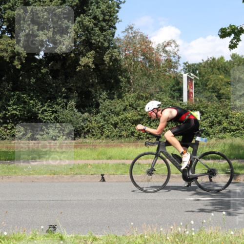 10.08.2025 - GEWOBA Citytriathlon Bremen Yannick Fuchs http://msf.ph/oto/8570248 10.08.2025 14:19:49 Radfahren 36, 59, 170, 174, 287 meine-sportfotos.de