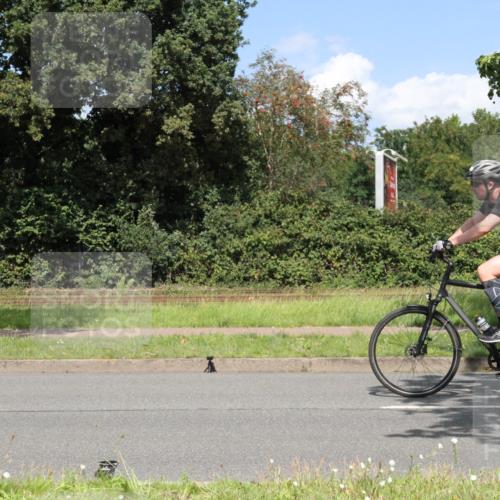 10.08.2025 - GEWOBA Citytriathlon Bremen Yannick Fuchs http://msf.ph/oto/8570256 10.08.2025 14:19:52 Radfahren 36, 59, 170, 174, 195, 287 meine-sportfotos.de