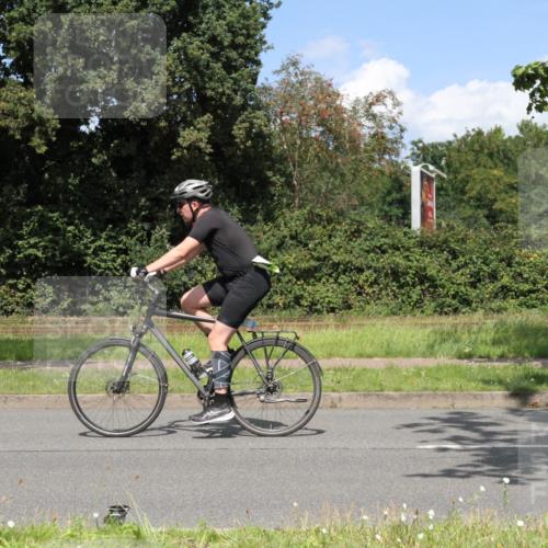 10.08.2025 - GEWOBA Citytriathlon Bremen Yannick Fuchs http://msf.ph/oto/8570257 10.08.2025 14:19:53 Radfahren 36, 59, 170, 174, 195, 287 meine-sportfotos.de
