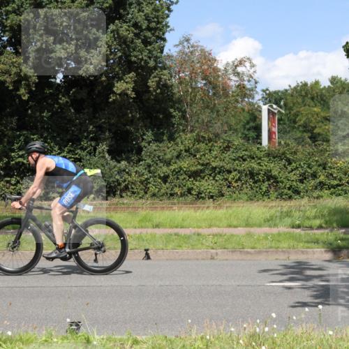 10.08.2025 - GEWOBA Citytriathlon Bremen Yannick Fuchs http://msf.ph/oto/8570259 10.08.2025 14:19:55 Radfahren 18, 36, 59, 170, 174, 195, 238, 257, 287 meine-sportfotos.de