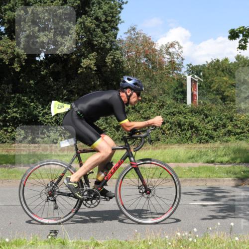 10.08.2025 - GEWOBA Citytriathlon Bremen Yannick Fuchs http://msf.ph/oto/8570268 10.08.2025 14:20:04 Radfahren 18, 36, 130, 195, 238, 256, 257 meine-sportfotos.de