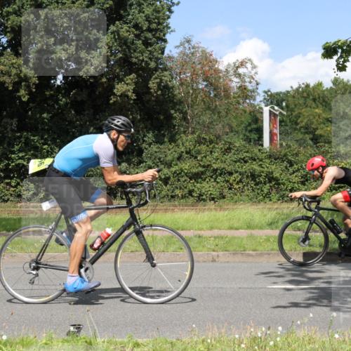 10.08.2025 - GEWOBA Citytriathlon Bremen Yannick Fuchs http://msf.ph/oto/8570270 10.08.2025 14:20:07 Radfahren 18, 36, 52, 130, 195, 197, 238, 256, 257 meine-sportfotos.de
