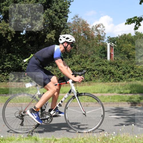 10.08.2025 - GEWOBA Citytriathlon Bremen Yannick Fuchs http://msf.ph/oto/8570278 10.08.2025 14:20:19 Radfahren 18, 29, 35, 52, 80, 130, 197, 238, 256, 257 meine-sportfotos.de