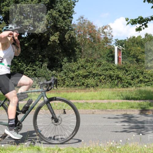 10.08.2025 - GEWOBA Citytriathlon Bremen Yannick Fuchs http://msf.ph/oto/8570306 10.08.2025 14:20:52 Radfahren 11, 19, 56, 61, 69, 73, 110, 142, 145, 157, 191, 216, 229, 266, 272, 281, 312 meine-sportfotos.de