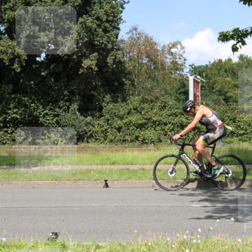 10.08.2025 - GEWOBA Citytriathlon Bremen Yannick Fuchs http://msf.ph/oto/8570323 10.08.2025 14:21:07 Radfahren 6, 19, 73, 142, 191, 266 meine-sportfotos.de