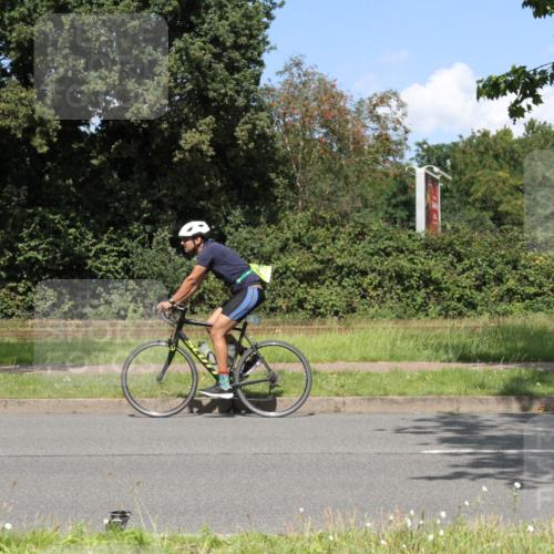 10.08.2025 - GEWOBA Citytriathlon Bremen Yannick Fuchs http://msf.ph/oto/8570326 10.08.2025 14:21:10 Radfahren 6, 19, 142, 191, 266 meine-sportfotos.de