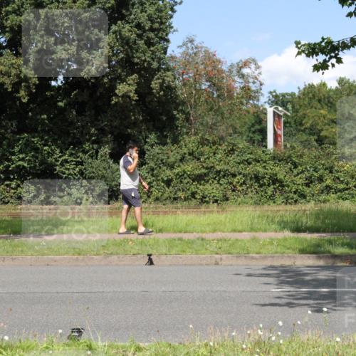 10.08.2025 - GEWOBA Citytriathlon Bremen Yannick Fuchs http://msf.ph/oto/8570350 10.08.2025 14:21:24 Radfahren 6, 177 meine-sportfotos.de