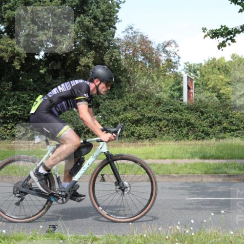 10.08.2025 - GEWOBA Citytriathlon Bremen Yannick Fuchs http://msf.ph/oto/8570360 10.08.2025 14:21:31 Radfahren 9, 140, 177, 334 meine-sportfotos.de
