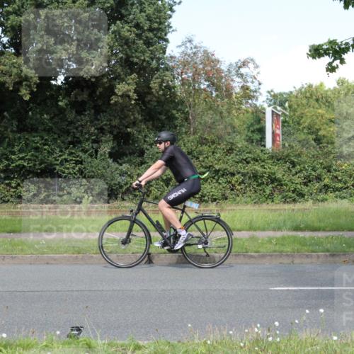 10.08.2025 - GEWOBA Citytriathlon Bremen Yannick Fuchs http://msf.ph/oto/8570364 10.08.2025 14:21:40 Radfahren 9, 140, 160, 177, 211, 334 meine-sportfotos.de