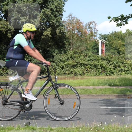 10.08.2025 - GEWOBA Citytriathlon Bremen Yannick Fuchs http://msf.ph/oto/8570369 10.08.2025 14:21:50 Radfahren 9, 140, 160, 211, 283, 334 meine-sportfotos.de