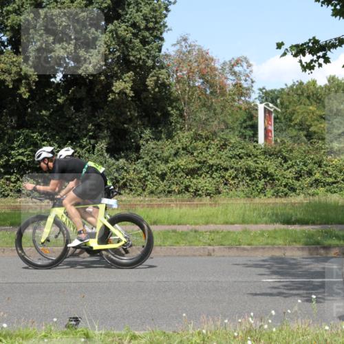 10.08.2025 - GEWOBA Citytriathlon Bremen Yannick Fuchs http://msf.ph/oto/8570377 10.08.2025 14:21:57 Radfahren 160, 211, 253, 283 meine-sportfotos.de
