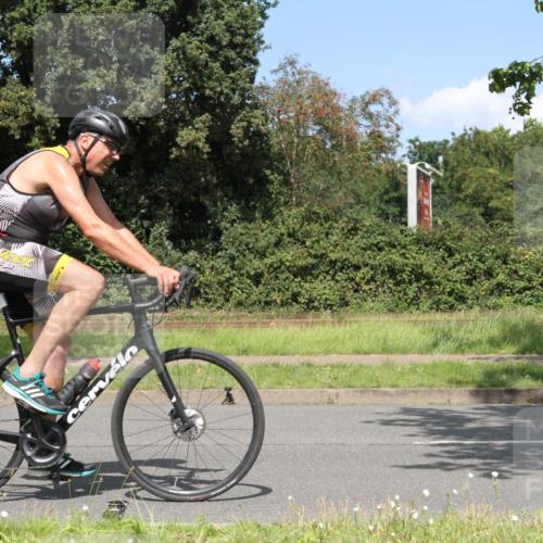 10.08.2025 - GEWOBA Citytriathlon Bremen Yannick Fuchs http://msf.ph/oto/8570397 10.08.2025 14:22:07 Radfahren 109, 215, 224, 253, 258 meine-sportfotos.de