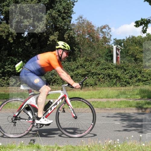 10.08.2025 - GEWOBA Citytriathlon Bremen Yannick Fuchs http://msf.ph/oto/8570400 10.08.2025 14:22:09 Radfahren 109, 186, 215, 224, 253, 258 meine-sportfotos.de
