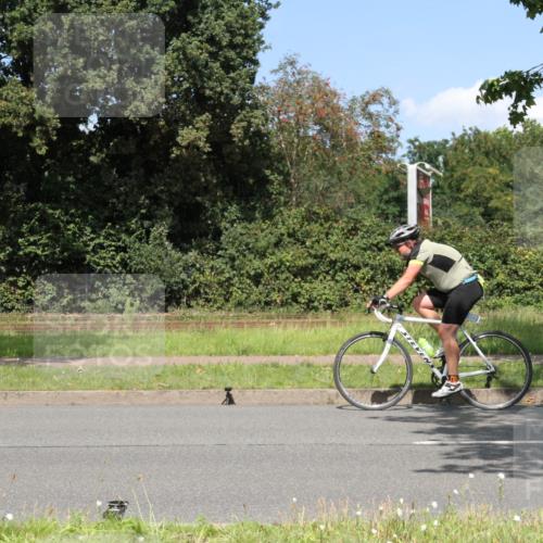 10.08.2025 - GEWOBA Citytriathlon Bremen Yannick Fuchs http://msf.ph/oto/8570403 10.08.2025 14:22:14 Radfahren 109, 186, 215, 224, 253, 258, 262 meine-sportfotos.de