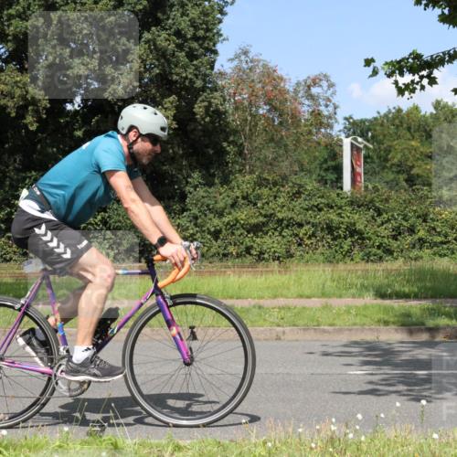 10.08.2025 - GEWOBA Citytriathlon Bremen Yannick Fuchs http://msf.ph/oto/8570436 10.08.2025 14:22:34 Radfahren 86, 217, 242, 259, 262, 297 meine-sportfotos.de