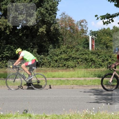 10.08.2025 - GEWOBA Citytriathlon Bremen Yannick Fuchs http://msf.ph/oto/8570438 10.08.2025 14:22:36 Radfahren 86, 204, 217, 242, 259, 262, 297 meine-sportfotos.de