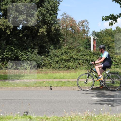 10.08.2025 - GEWOBA Citytriathlon Bremen Yannick Fuchs http://msf.ph/oto/8570464 10.08.2025 14:23:09 Radfahren 163, 200, 209, 213, 222, 246, 249, 252, 288, 289, 423, 431, 478, 480 meine-sportfotos.de