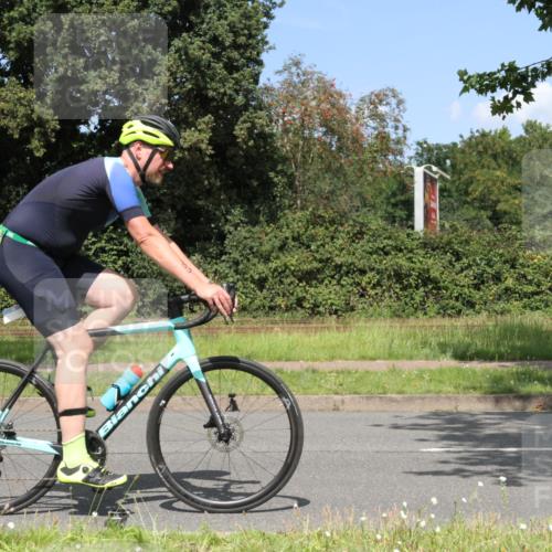 10.08.2025 - GEWOBA Citytriathlon Bremen Yannick Fuchs http://msf.ph/oto/8570466 10.08.2025 14:23:11 Radfahren 163, 200, 209, 213, 222, 225, 246, 249, 288, 423, 431, 478, 480 meine-sportfotos.de