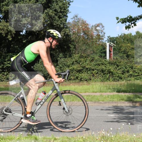 10.08.2025 - GEWOBA Citytriathlon Bremen Yannick Fuchs http://msf.ph/oto/8570469 10.08.2025 14:23:14 Radfahren 154, 163, 200, 209, 213, 222, 225, 249, 423, 431, 478, 480 meine-sportfotos.de