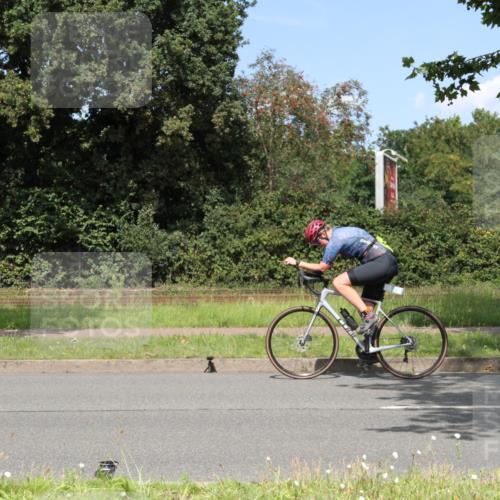 10.08.2025 - GEWOBA Citytriathlon Bremen Yannick Fuchs http://msf.ph/oto/8570485 10.08.2025 14:23:22 Radfahren 99, 154, 200, 209, 213, 222, 225, 250, 251, 317, 423, 431, 478, 480 meine-sportfotos.de