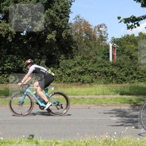 10.08.2025 - GEWOBA Citytriathlon Bremen Yannick Fuchs http://msf.ph/oto/8570487 10.08.2025 14:23:22 Radfahren 99, 154, 200, 209, 213, 222, 225, 250, 251, 317, 423, 431, 478, 480 meine-sportfotos.de