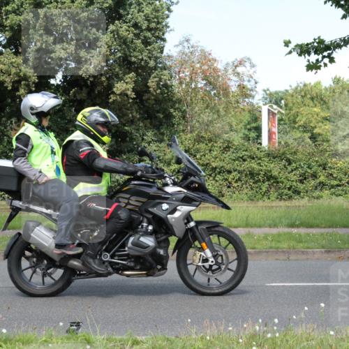 10.08.2025 - GEWOBA Citytriathlon Bremen Yannick Fuchs http://msf.ph/oto/8570497 10.08.2025 14:23:29 Radfahren 99, 154, 200, 205, 213, 225, 234, 250, 251, 317, 478 meine-sportfotos.de