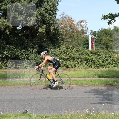 10.08.2025 - GEWOBA Citytriathlon Bremen Yannick Fuchs http://msf.ph/oto/8570502 10.08.2025 14:23:38 Radfahren 99, 128, 158, 205, 234, 250, 251, 317 meine-sportfotos.de