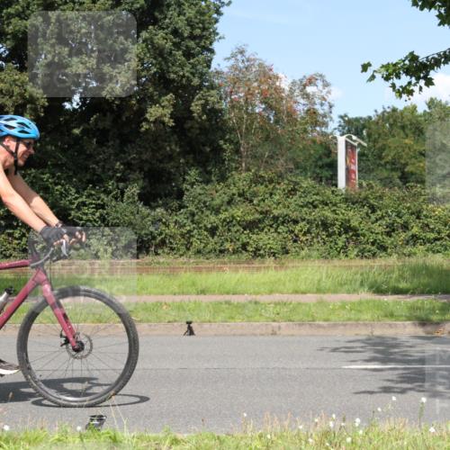10.08.2025 - GEWOBA Citytriathlon Bremen Yannick Fuchs http://msf.ph/oto/8570506 10.08.2025 14:23:42 Radfahren 128, 158, 205, 234, 250, 317 meine-sportfotos.de