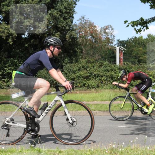 10.08.2025 - GEWOBA Citytriathlon Bremen Yannick Fuchs http://msf.ph/oto/8570507 10.08.2025 14:23:43 Radfahren 128, 158, 205, 234, 250, 317 meine-sportfotos.de
