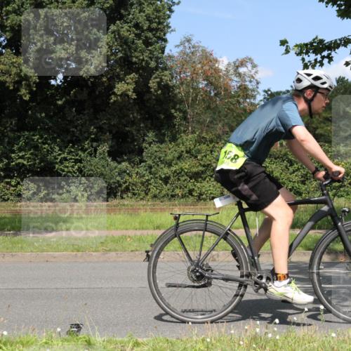 10.08.2025 - GEWOBA Citytriathlon Bremen Yannick Fuchs http://msf.ph/oto/8570529 10.08.2025 14:23:51 Radfahren 128, 158, 205, 221, 234 meine-sportfotos.de