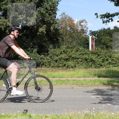 10.08.2025 - GEWOBA Citytriathlon Bremen Yannick Fuchs http://msf.ph/oto/8570531 10.08.2025 14:23:51 Radfahren 128, 158, 205, 221, 234 meine-sportfotos.de