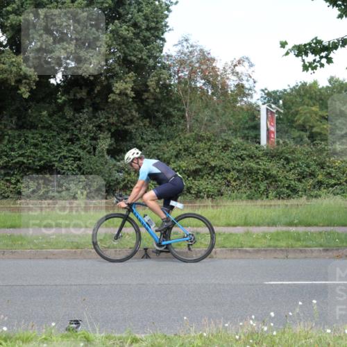 10.08.2025 - GEWOBA Citytriathlon Bremen Yannick Fuchs http://msf.ph/oto/8570554 10.08.2025 14:24:18 Radfahren 169, 436, 474 meine-sportfotos.de