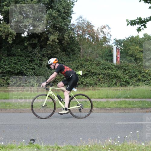 10.08.2025 - GEWOBA Citytriathlon Bremen Yannick Fuchs http://msf.ph/oto/8570559 10.08.2025 14:24:24 Radfahren 3, 169, 436, 474 meine-sportfotos.de