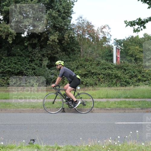 10.08.2025 - GEWOBA Citytriathlon Bremen Yannick Fuchs http://msf.ph/oto/8570560 10.08.2025 14:24:25 Radfahren 3, 169, 436, 474 meine-sportfotos.de