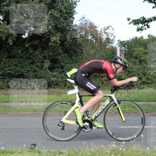 10.08.2025 - GEWOBA Citytriathlon Bremen Yannick Fuchs http://msf.ph/oto/8570564 10.08.2025 14:24:35 Radfahren 3, 165, 180, 247, 298, 488 meine-sportfotos.de