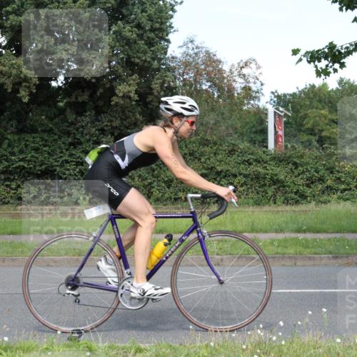 10.08.2025 - GEWOBA Citytriathlon Bremen Yannick Fuchs http://msf.ph/oto/8570566 10.08.2025 14:24:40 Radfahren 3, 165, 180, 247, 298, 332, 432, 488 meine-sportfotos.de