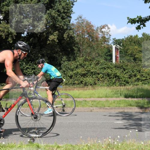 10.08.2025 - GEWOBA Citytriathlon Bremen Yannick Fuchs http://msf.ph/oto/8570585 10.08.2025 14:25:04 Radfahren 22, 166, 202, 235, 269, 346, 462 meine-sportfotos.de