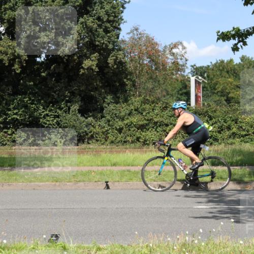 10.08.2025 - GEWOBA Citytriathlon Bremen Yannick Fuchs http://msf.ph/oto/8570586 10.08.2025 14:25:05 Radfahren 22, 49, 166, 202, 235, 267, 269, 270, 346, 462 meine-sportfotos.de