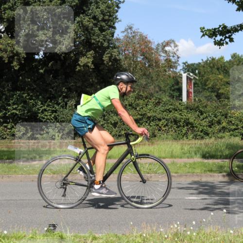 10.08.2025 - GEWOBA Citytriathlon Bremen Yannick Fuchs http://msf.ph/oto/8570598 10.08.2025 14:25:21 Radfahren 49, 85, 208, 267, 270, 323, 326, 336, 462, 479 meine-sportfotos.de