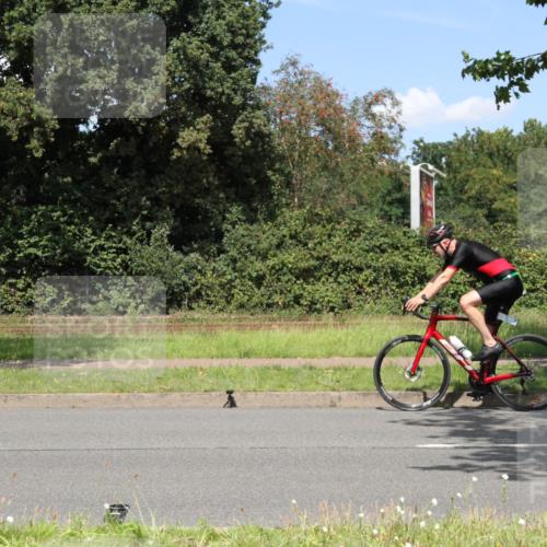 10.08.2025 - GEWOBA Citytriathlon Bremen Yannick Fuchs http://msf.ph/oto/8570604 10.08.2025 14:25:25 Radfahren 49, 85, 208, 267, 270, 323, 326, 336, 462, 479 meine-sportfotos.de